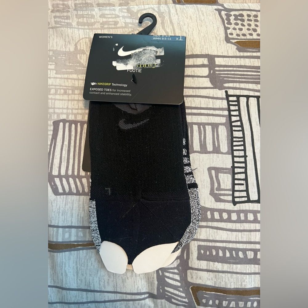 Nike Black Athletic Socks for Performance